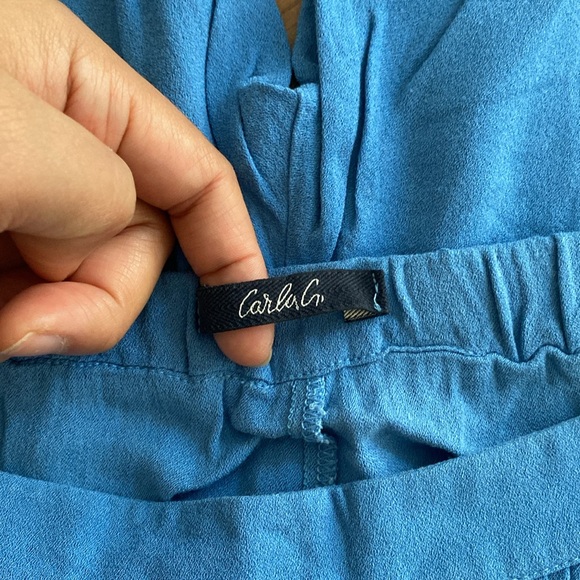 Tube style romper with belt and side pockets. - Picture 3 of 4